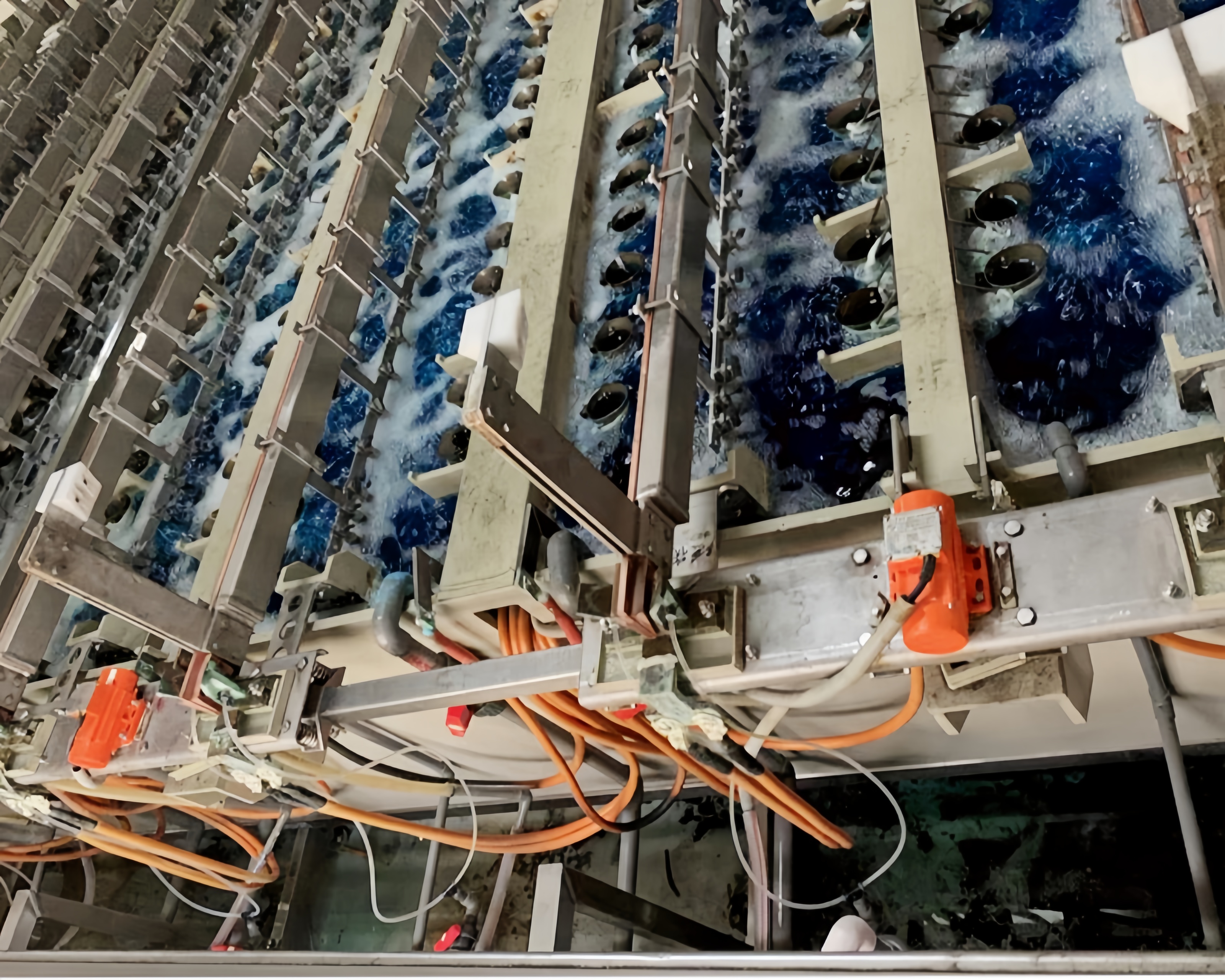 振動電機(jī)用于線路板設(shè)備振動去氣泡